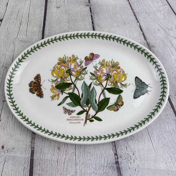 Portmeirion Botanic Gardens Honeysuckle 13" Oval Chop Platter - Picture 1 of 10